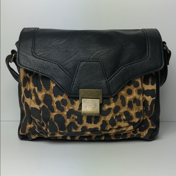 Xhilaration Handbags - Xhilaration | Leopard crossbody midsize purse